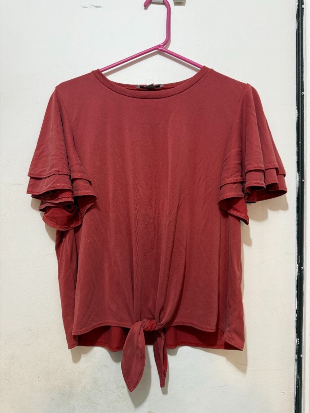 Green Envelope Los Angeles Women's Solid Crew Neck Flutter Sleeve Knot Tee XL